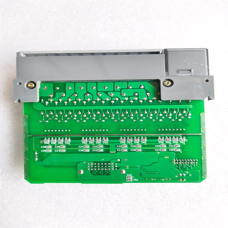 Allen-Bradley 1746-OB16 SLC 500 16-Point 24V DC Source Output Module thumbnail 7117